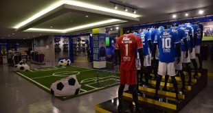 toko merchandise persib